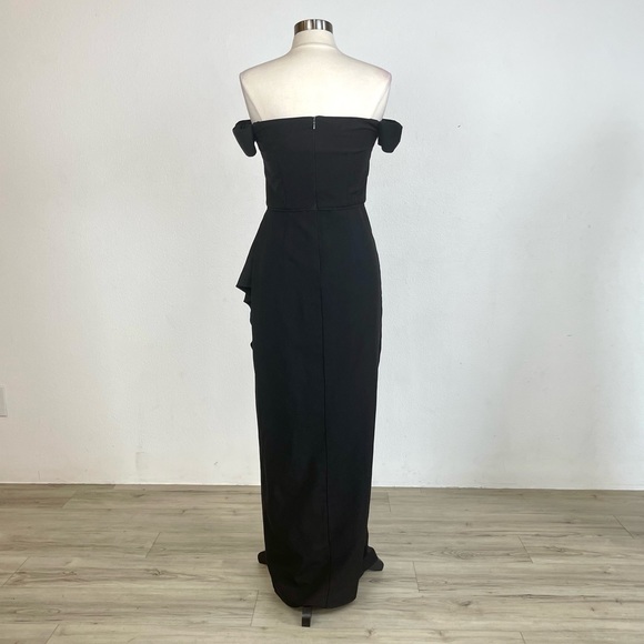 JS COLLECTION Black Off Shoulder Split Cascade Gown Size 6. Classic Glamour. - Picture 6 of 17